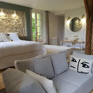 le-moulin-de-salazar.midi-pyreneeshotels.com/